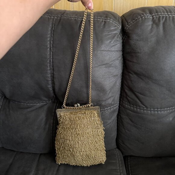 Delill Vintage Gold Evening Bag With Chain Strap & Snap Closure - Picture 2 of 7